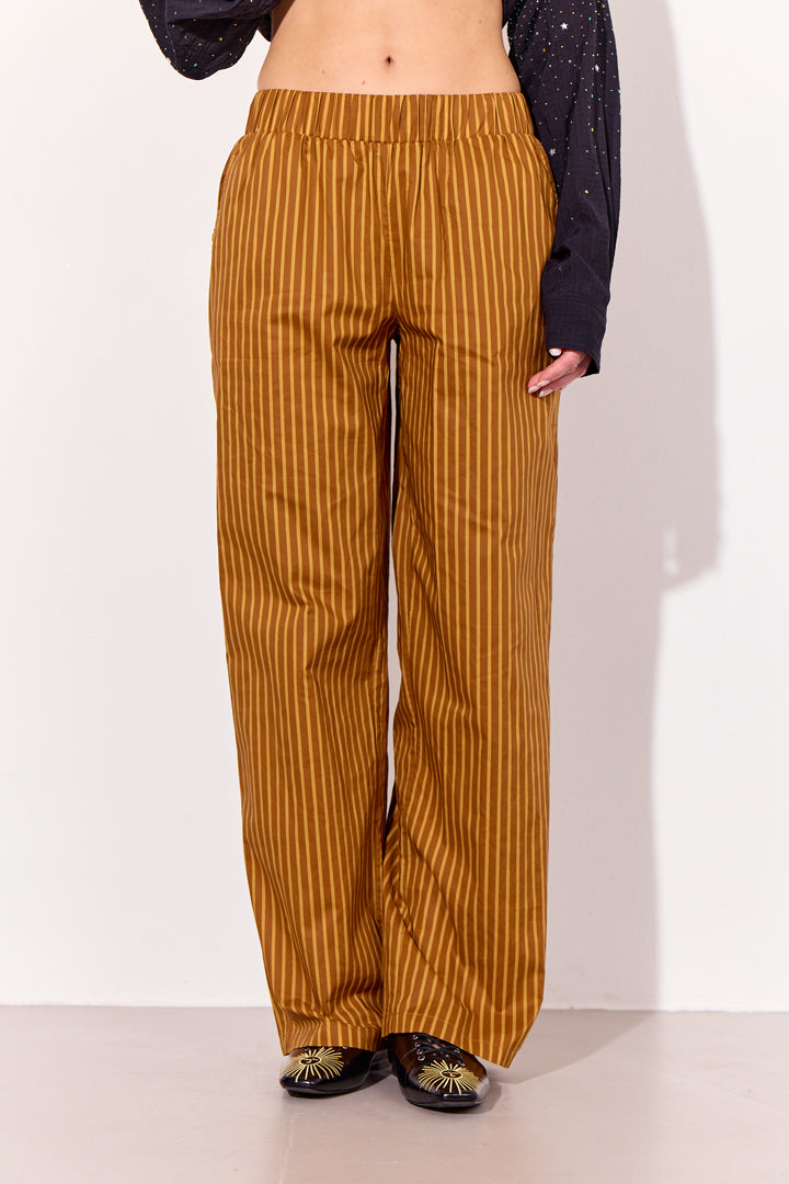 HUNKØN Lucinda Trousers Bukser Caramel Striped