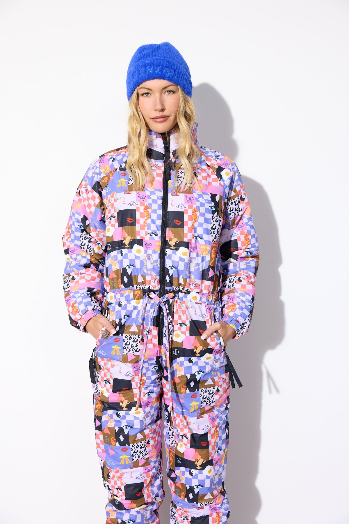 HUNKØN Roxanna Snowsuit Flyverdragter Multiverse Art Print