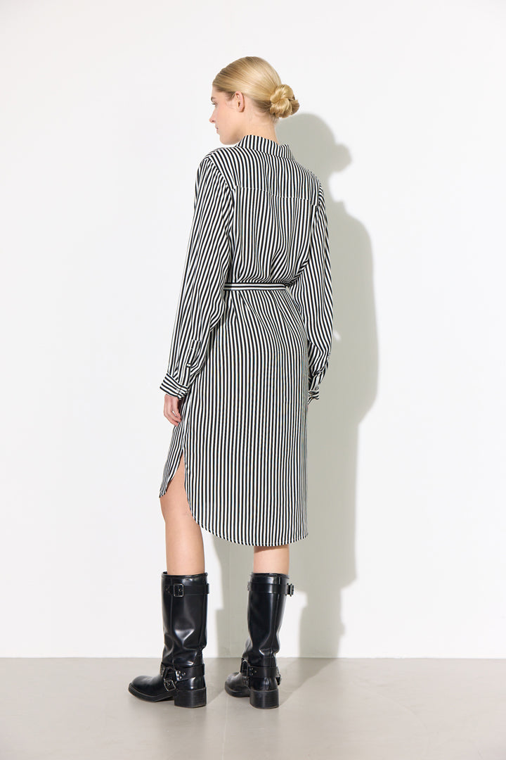 HUNKØN Vicky Shirtdress Kjoler Black Striped
